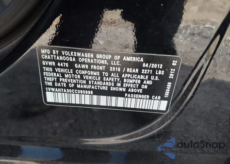 2012 Volkswagen Passat 2.5L S из США, поврежденный, VIN 1VWAH7A30CC080995